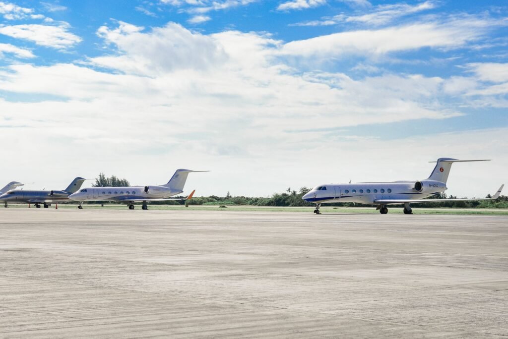 Aeronave com Flávio Bolsonaro e família pousa nos Estados Unidos