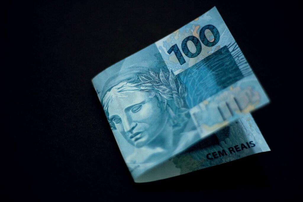 Bolsa Família reajustado começa a ser pago nesta segunda-feira (19)
