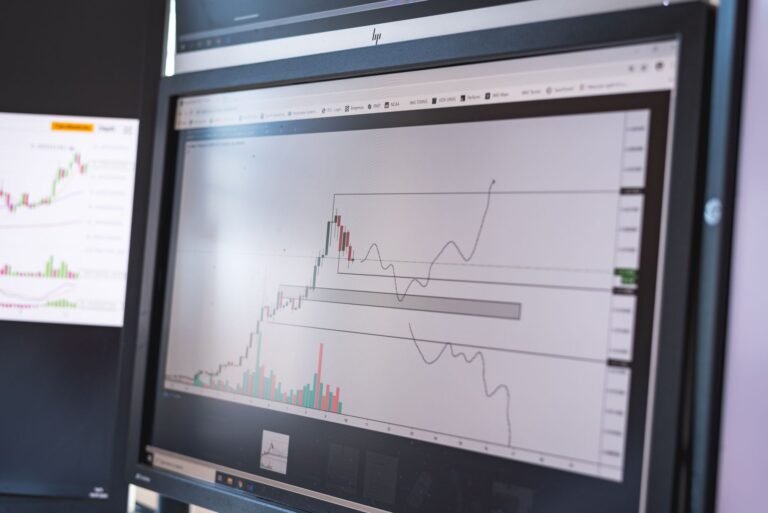 Bolsas de NY caem com gastos de IA e mercado reage a ataque hacker