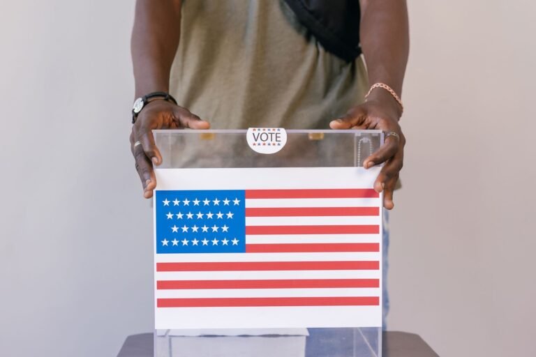 Cantores votam no segundo turno das eleições de 2026; veja fotos