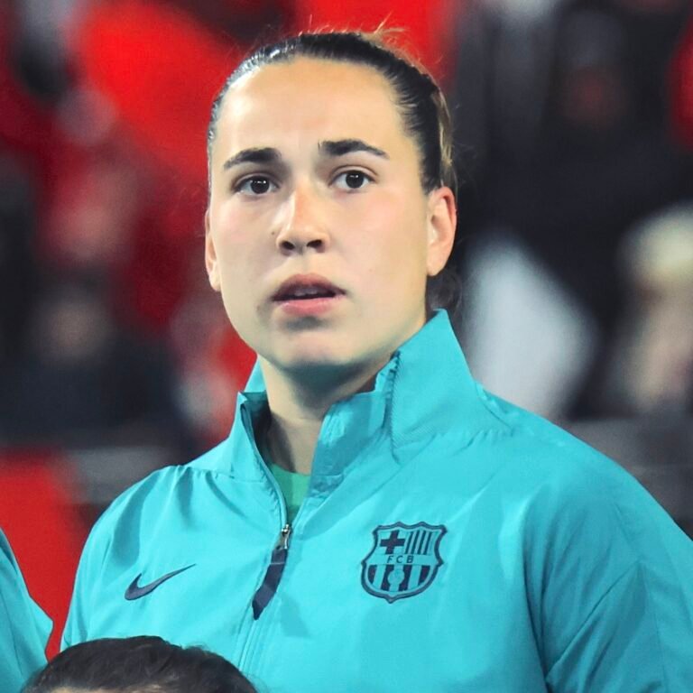 Cata Coll é eleita a melhor goleira do mundo na Bola de Ouro 2026