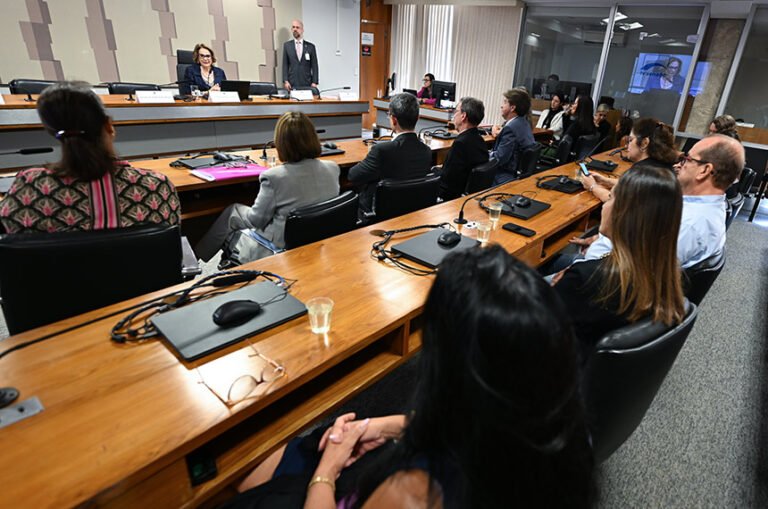 CDH debate políticas públicas para a proteção de meninas nesta quinta-feira