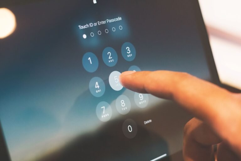 ChatGPT ganha função que protege conversas com PIN ou biometria