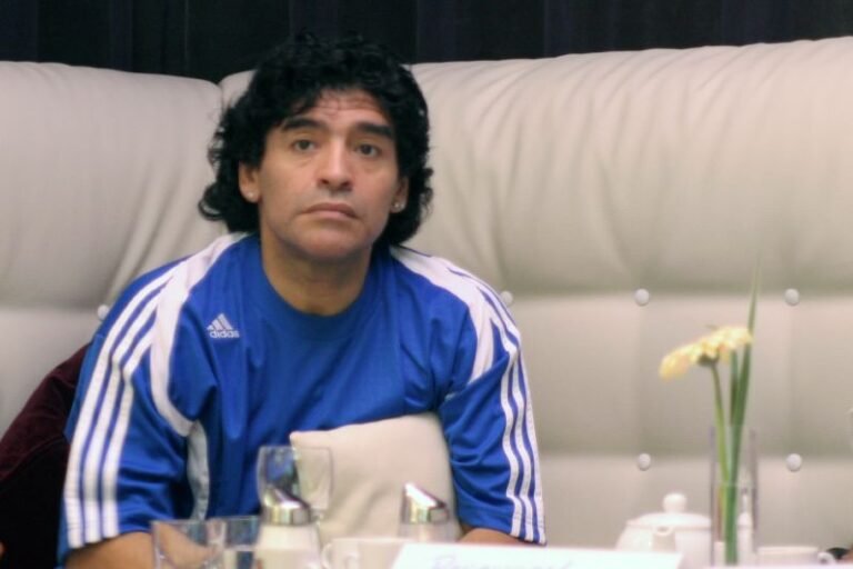 Clubes e entidades homenageiam Maradona pelo aniversário de 66 anos