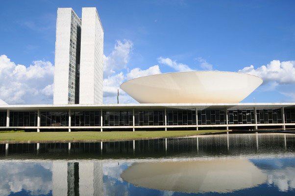 Comissão aprova dispensa de licitação para planos de saúde sem fins lucrativos