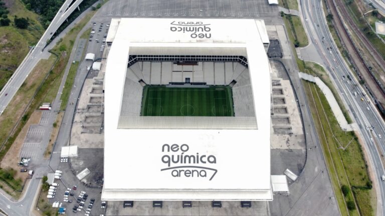 Corinthians e Hypera Pharma divergem sobre valor de rescisão