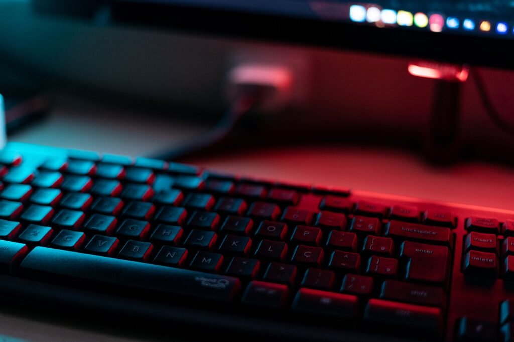 Cursor diz que extensão falsa do Claude Code afetou até 5 mil usuários