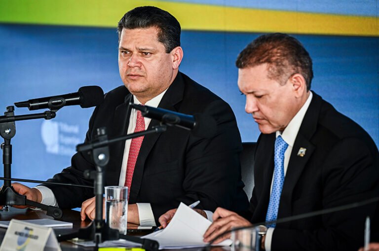 Davi Alcolumbre defende respeito às urnas e prega pacificação do país