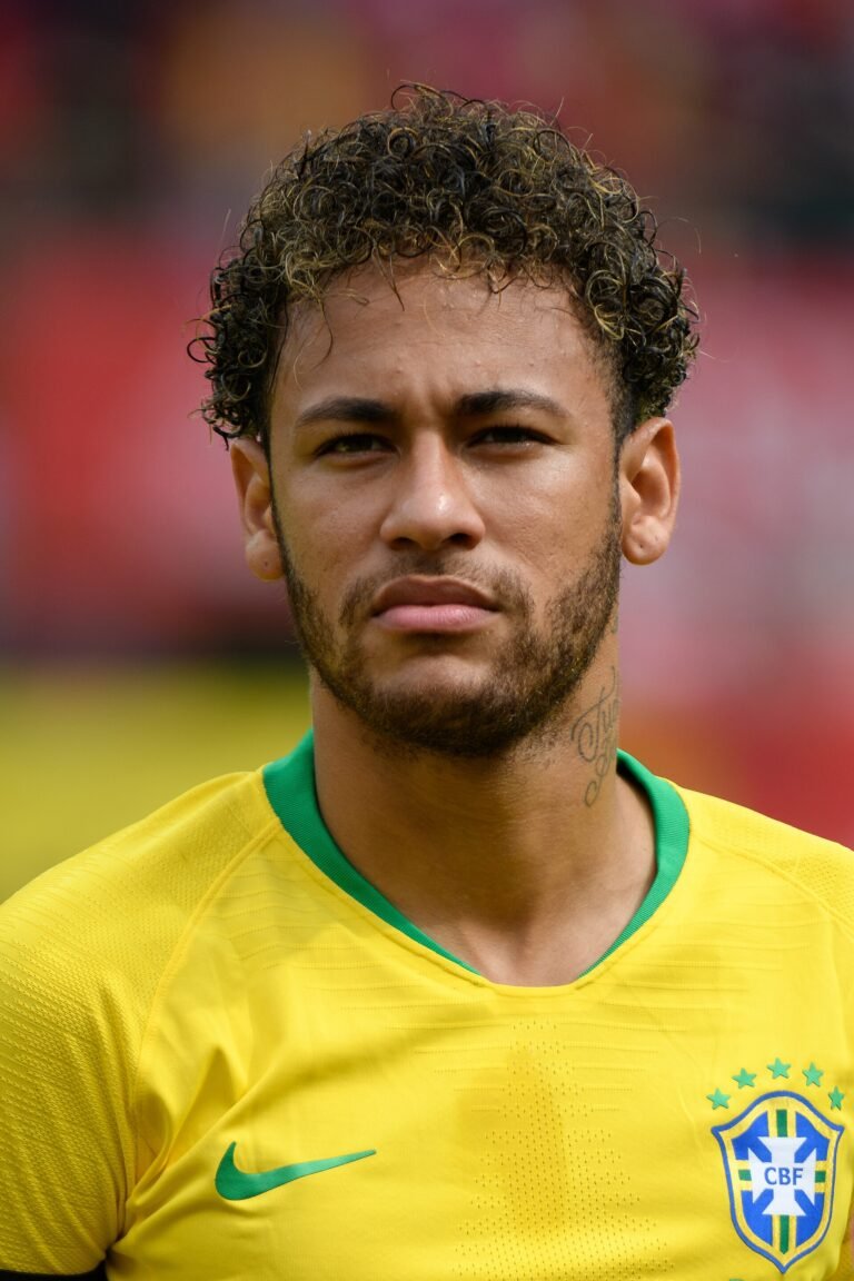Dublador revela o que Neymar e Nestor disseram em expulsão