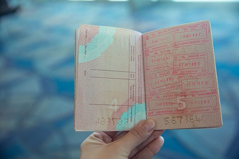 Duda Salabert diz ter pedido apreensão do passaporte de Flávio
