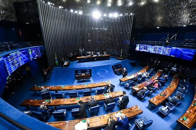 Eleições definem composição do Senado para 2027 com 13 partidos