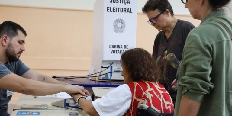 Eleitores com 70 anos ou mais crescem 43% nas urnas no primeiro turno