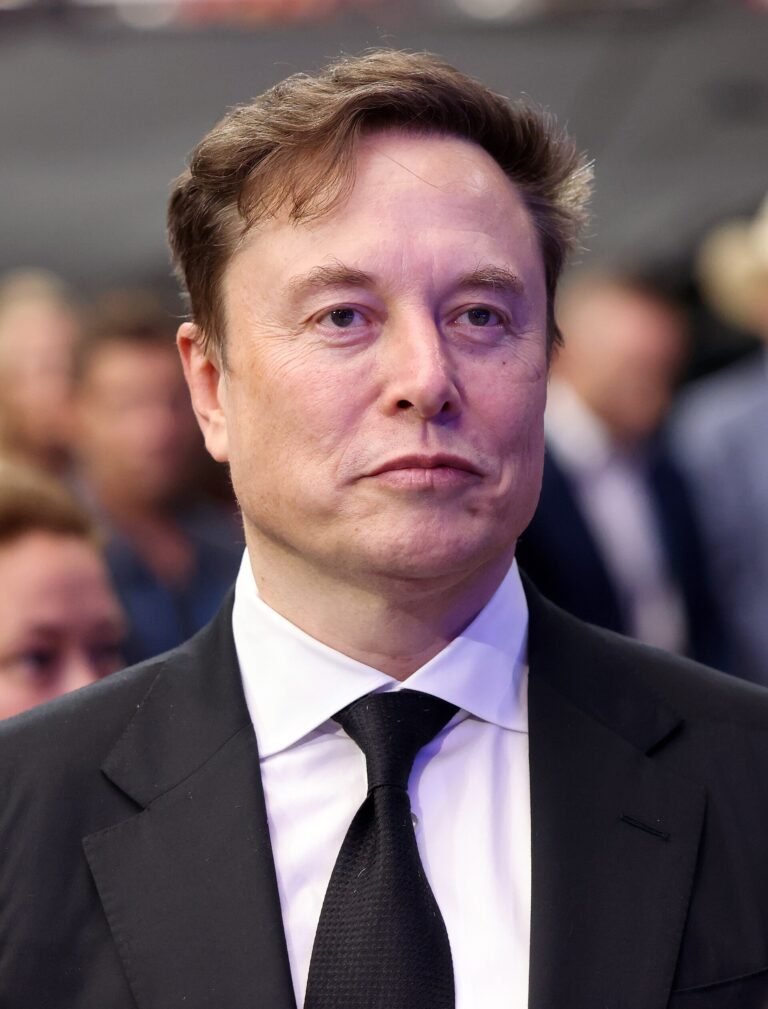 Elon Musk doa US$ 276 milhões para o Partido Republicano desde julho