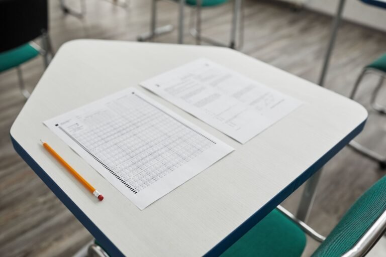 Enem 2026: professora orienta candidatos sobre provas e redação