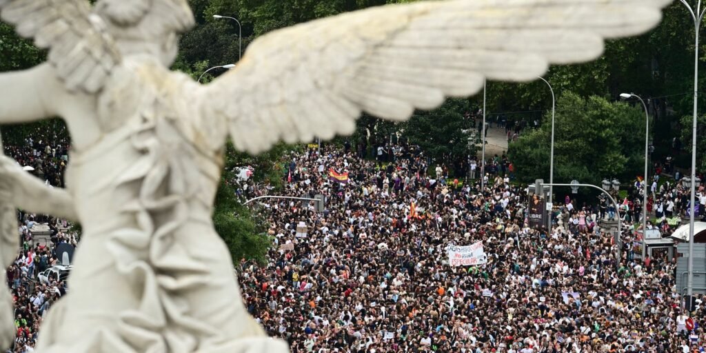 Espanha tem greve geral convocada e eleições antecipadas