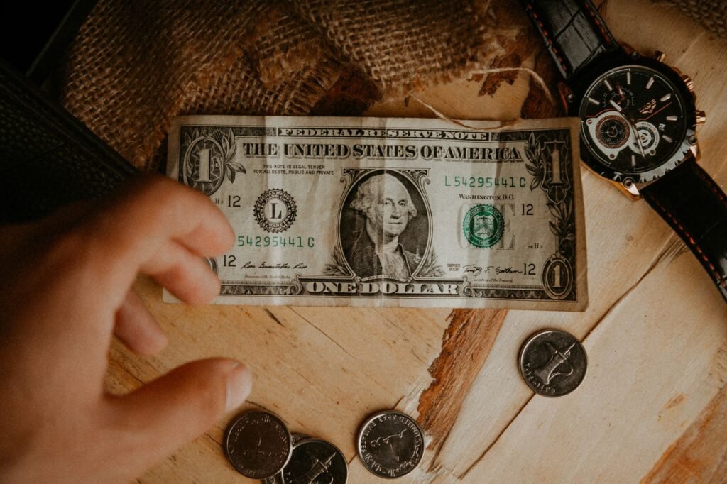 Fed aponta crescimento econômico lento e aceleração de preços nos EUA