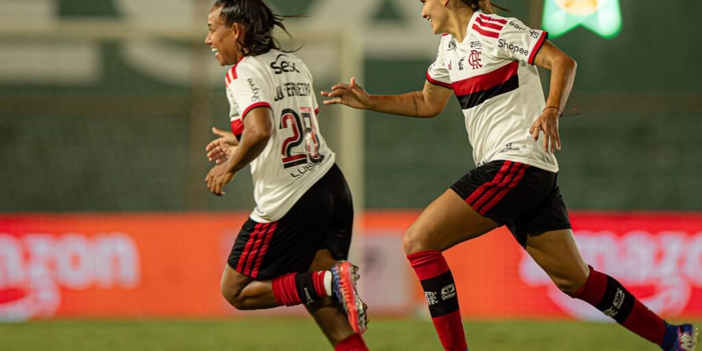 Flamengo vence Fluminense por 3 a 1 e garante vaga nas semifinais da Copa do Brasil