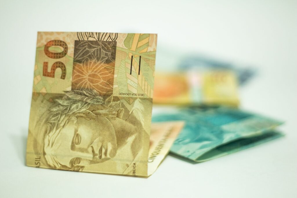 Ganhar bem não é só salário: entenda o que define o padrão de vida