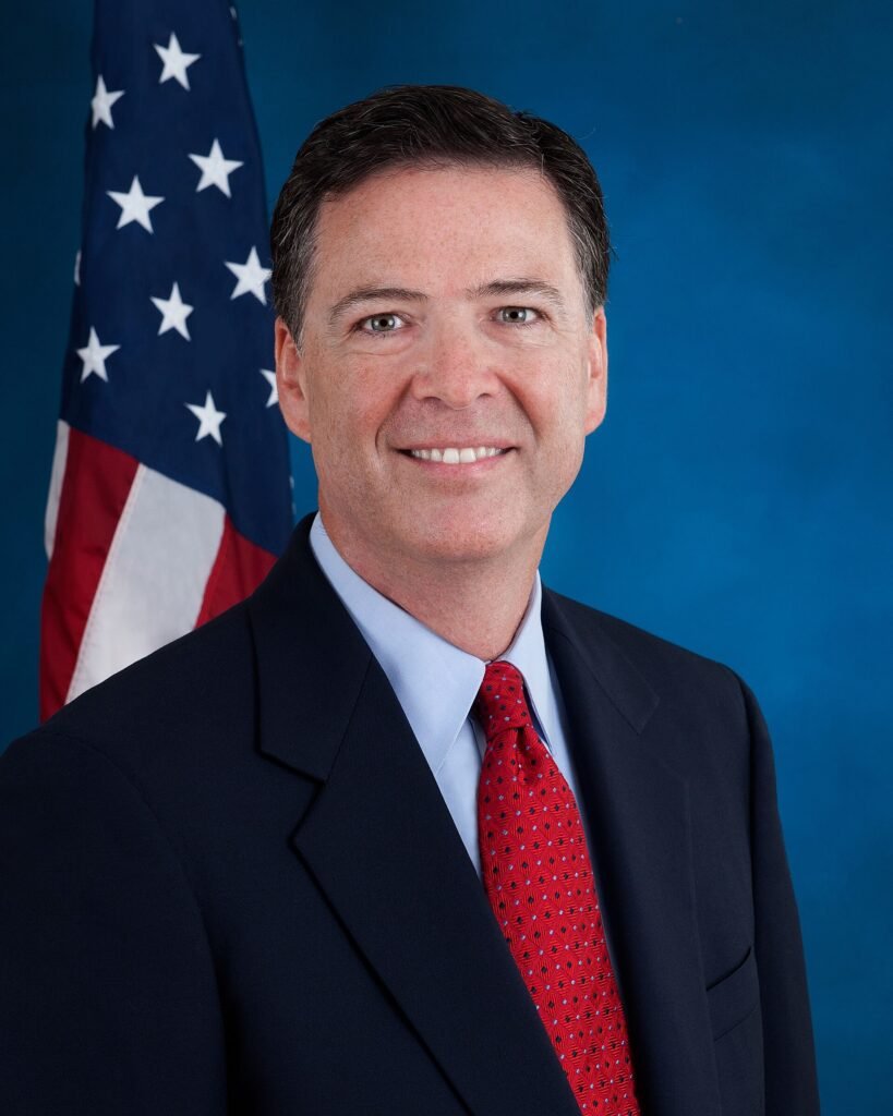 Governo Trump processa ex-diretor do FBI James Comey