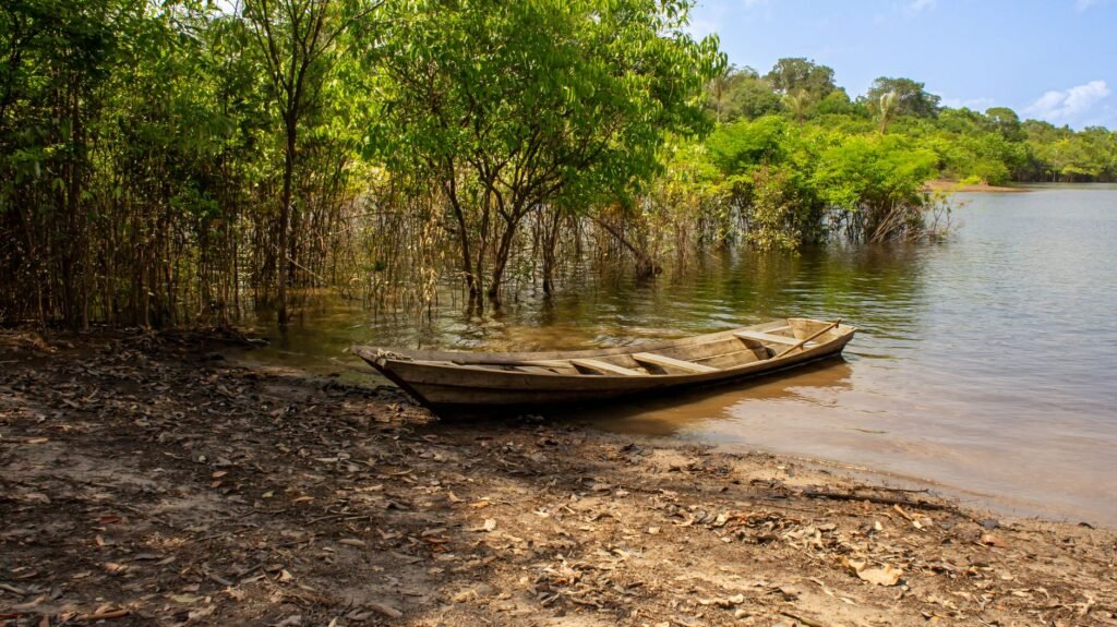 Homem é resgatado após passar 25 dias perdido em reserva no AM