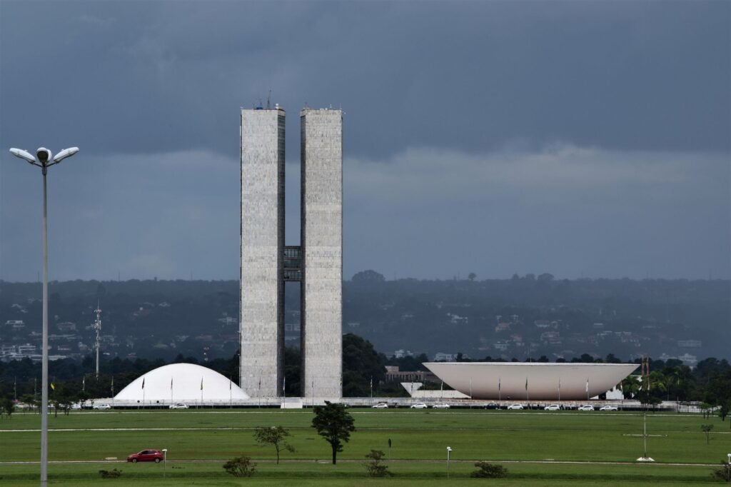 Líderes partidários defendem busca por governabilidade após eleições