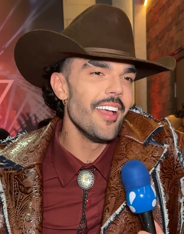 Luan Pereira busca o sertanejo tradicional no álbum 'Eu te amo rodeio'