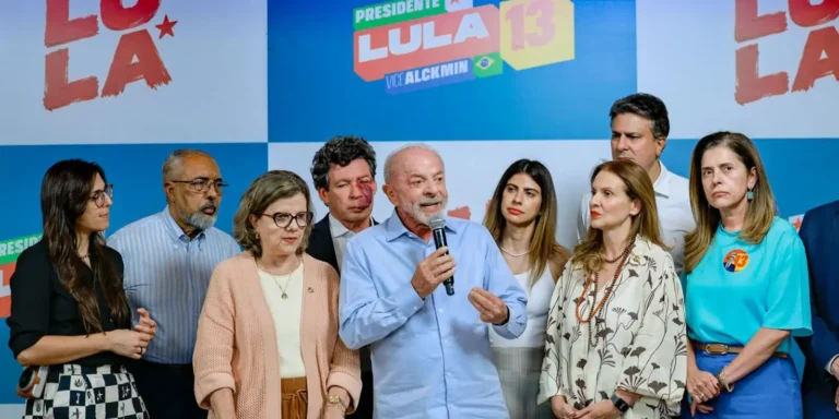 Lula celebra avanço do fim da escala 6×1 e defende investimentos