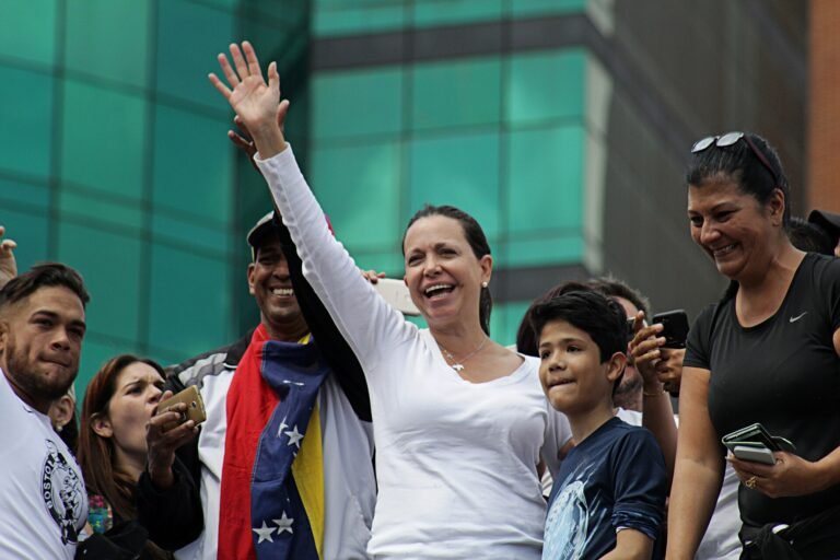 María Corina Machado diz que EUA sugeriram eleições na Venezuela em 2027