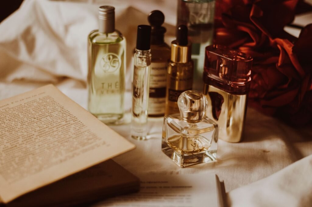 mesmo perfume, cheiros diferentes: entenda como isso acontece