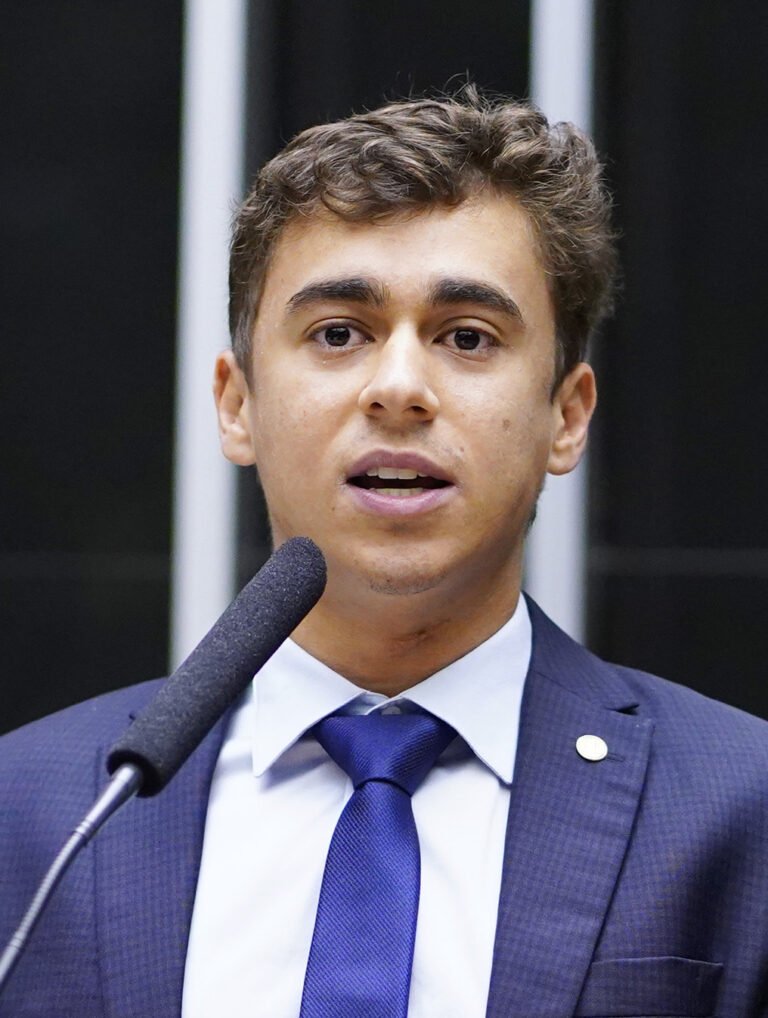 Nikolas Ferreira critica projeto do PT sobre discriminação política