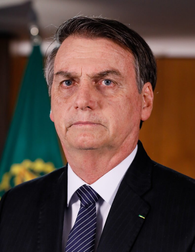 Nunes Marques dá 10 dias para PGR se manifestar sobre revisão de Bolsonaro