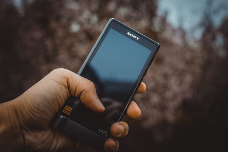 O Walkman está de volta: R$ 30 mil e acabamento em ouro