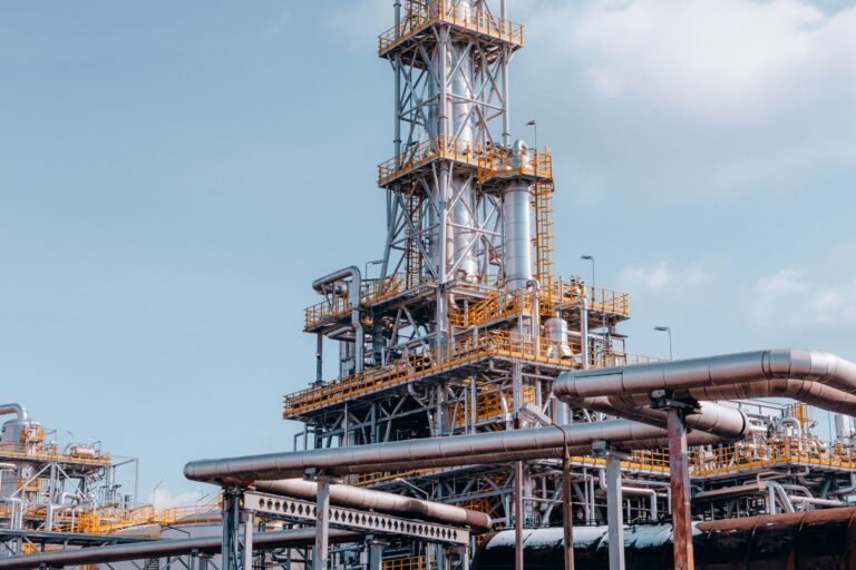 Petróleo sobe após ataque à Saudi Aramco e riscos no Oriente Médio