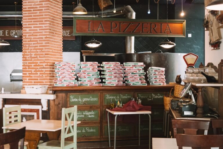 Pizzaria é investigada após pedir que clientes de esquerda não frequentem local