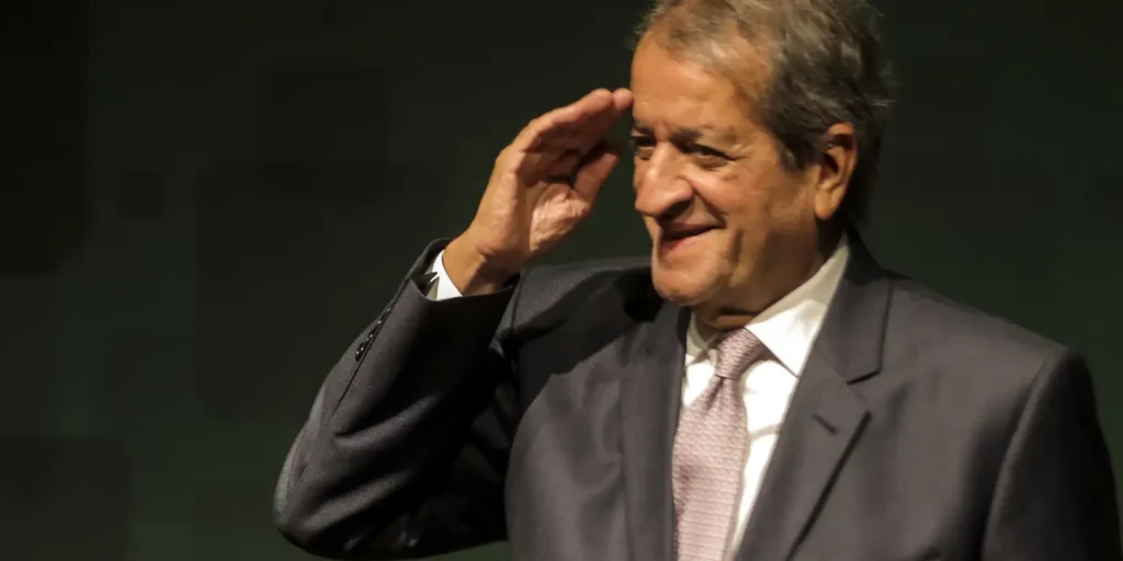 PL de Flávio reconhece vitória de Lula nas eleições
