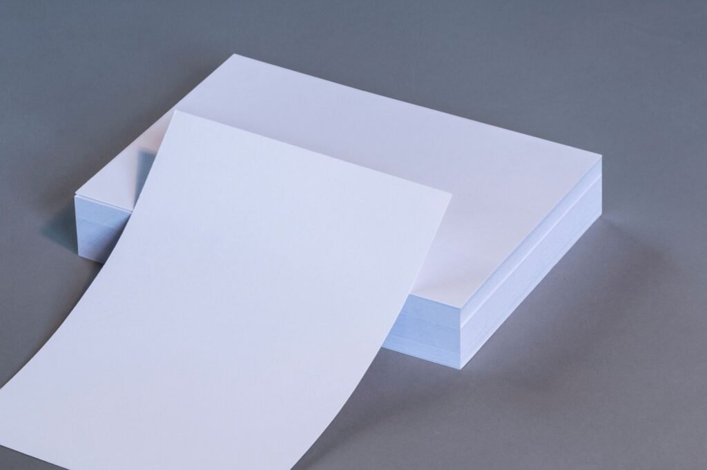 projeto de lei proíbe governo federal de comprar papel branqueado