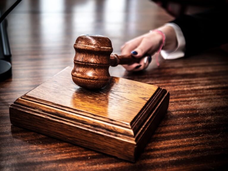 Projeto prevê até 8 anos de prisão para fraude por desconto indevido em folha