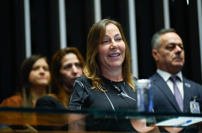 Sessão no Senado celebra os 60 anos da Unicamp e destaca educação pública