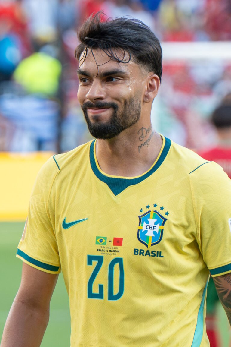 Súmula de Bahia x Flamengo relata copos arremessados após gol
