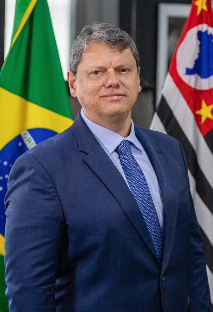 Tarcísio erra projeção matemática de eleição presidencial com vídeo