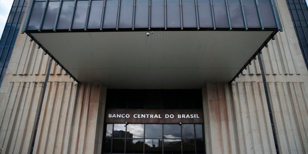 TCU aprova contas do BC de 2025 após desvincular processo do Master