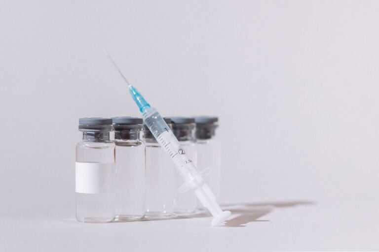 Vacina brasileira contra malária vivax tem aval para testes em humanos