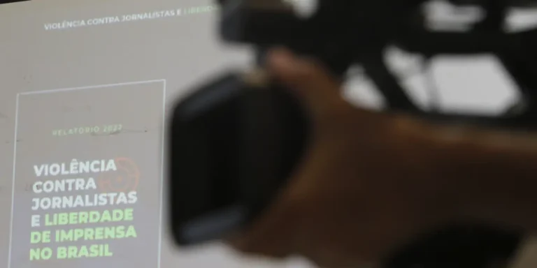 Veículos independentes publicam editorial em defesa da democracia