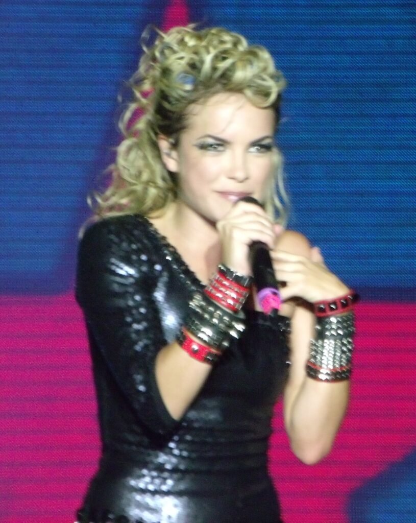 Velório de Lua Blanco é restrito a familiares e amigos no Rio