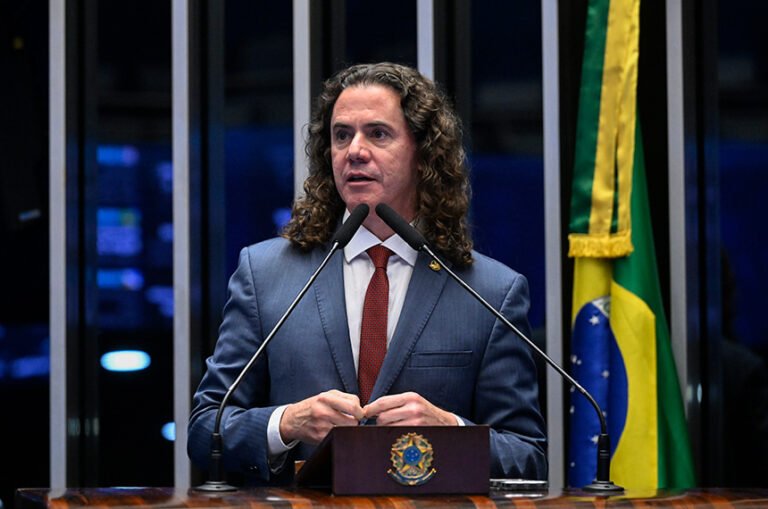 Veneziano defende fim da escala 6×1 como conquista histórica