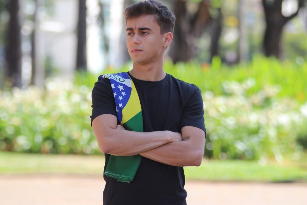 Vídeo sem som de Nikolas ultrapassa 160 milhões de visualizações